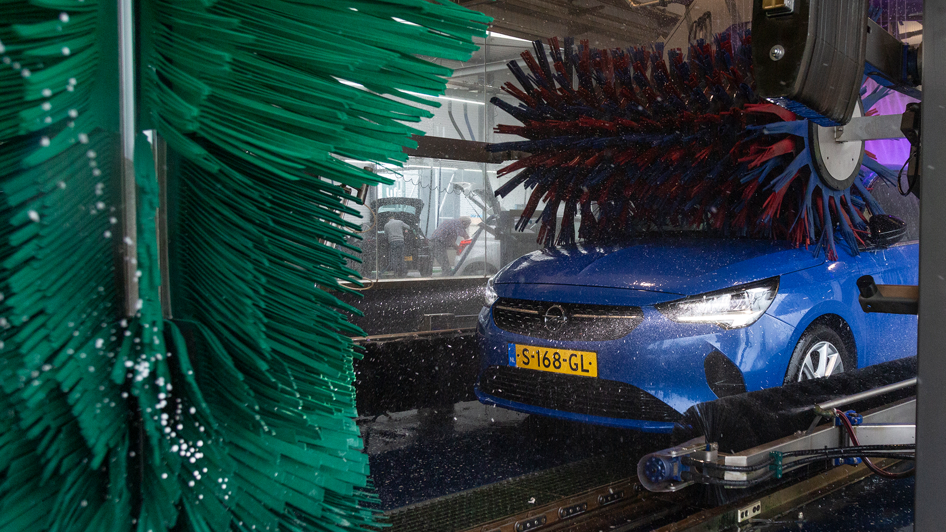 Auto wassen bij Carwash Kleiboer